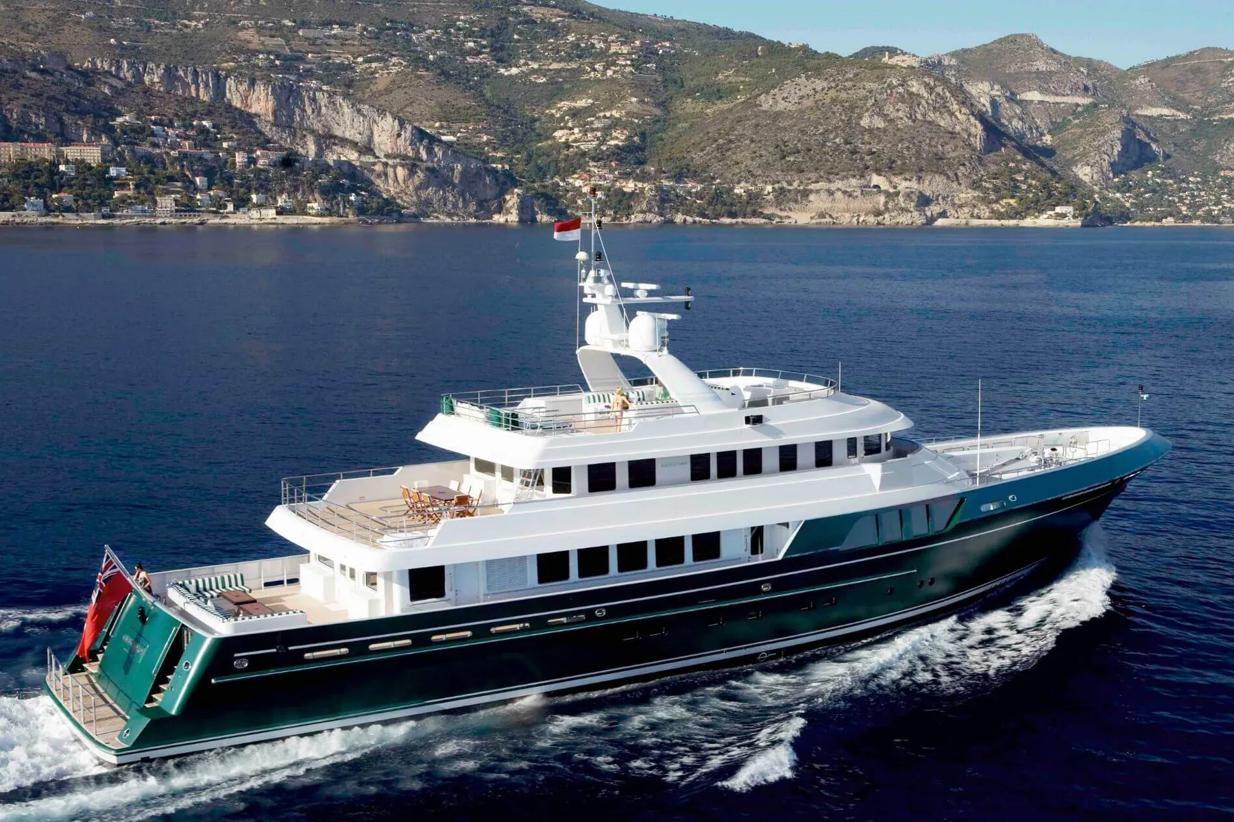 Exterior 4