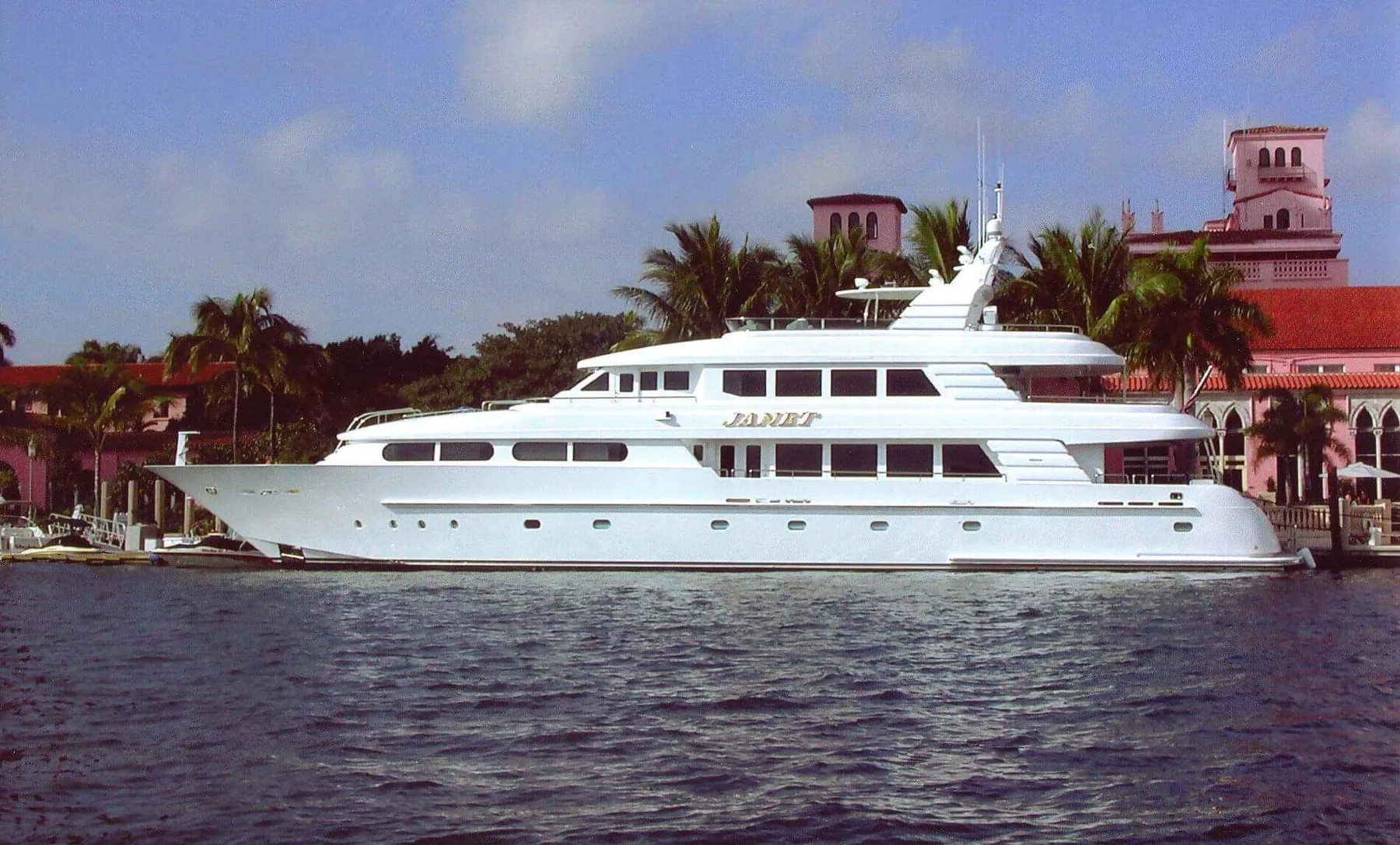 Exterior 2