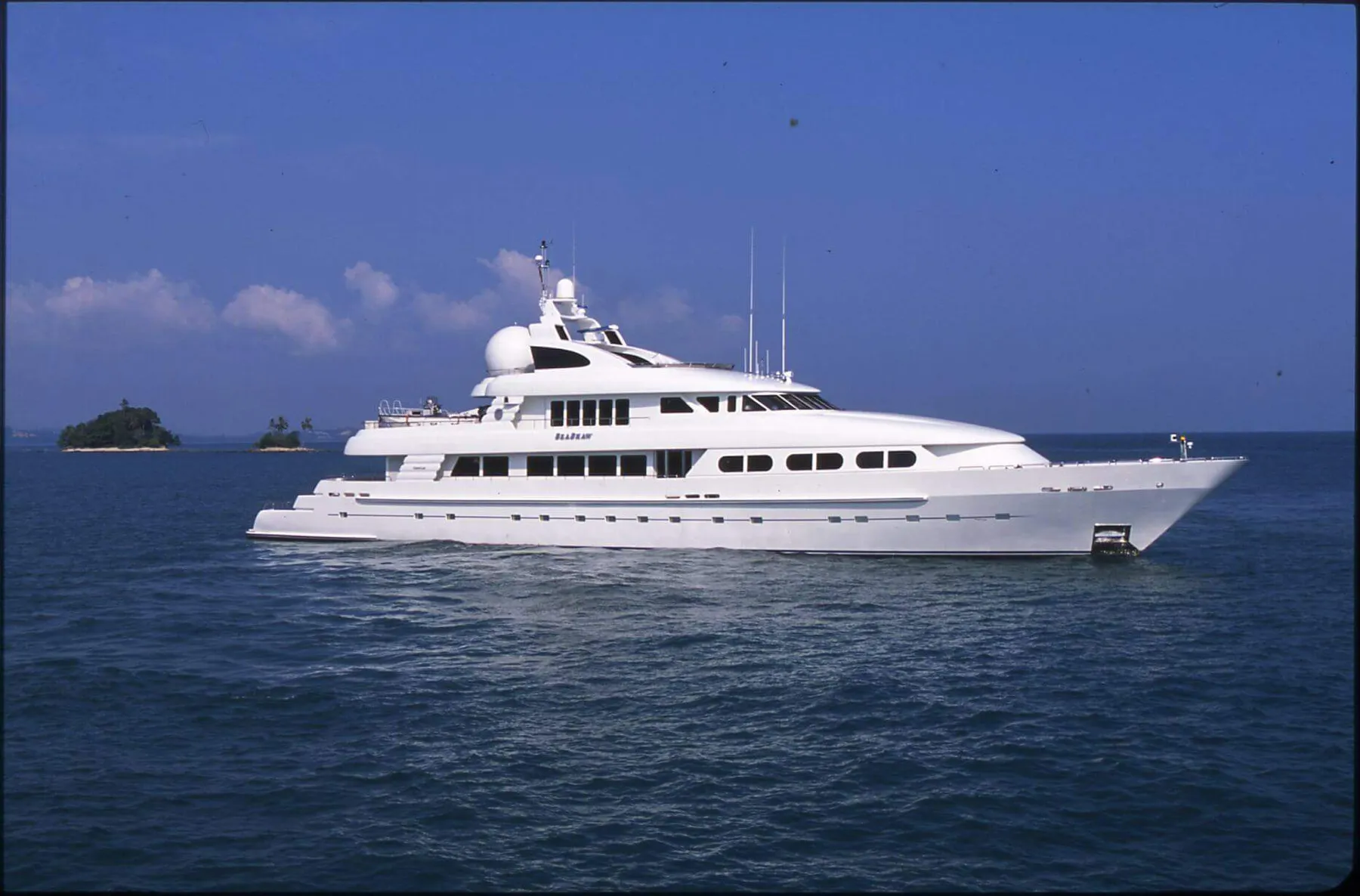 Exterior 2