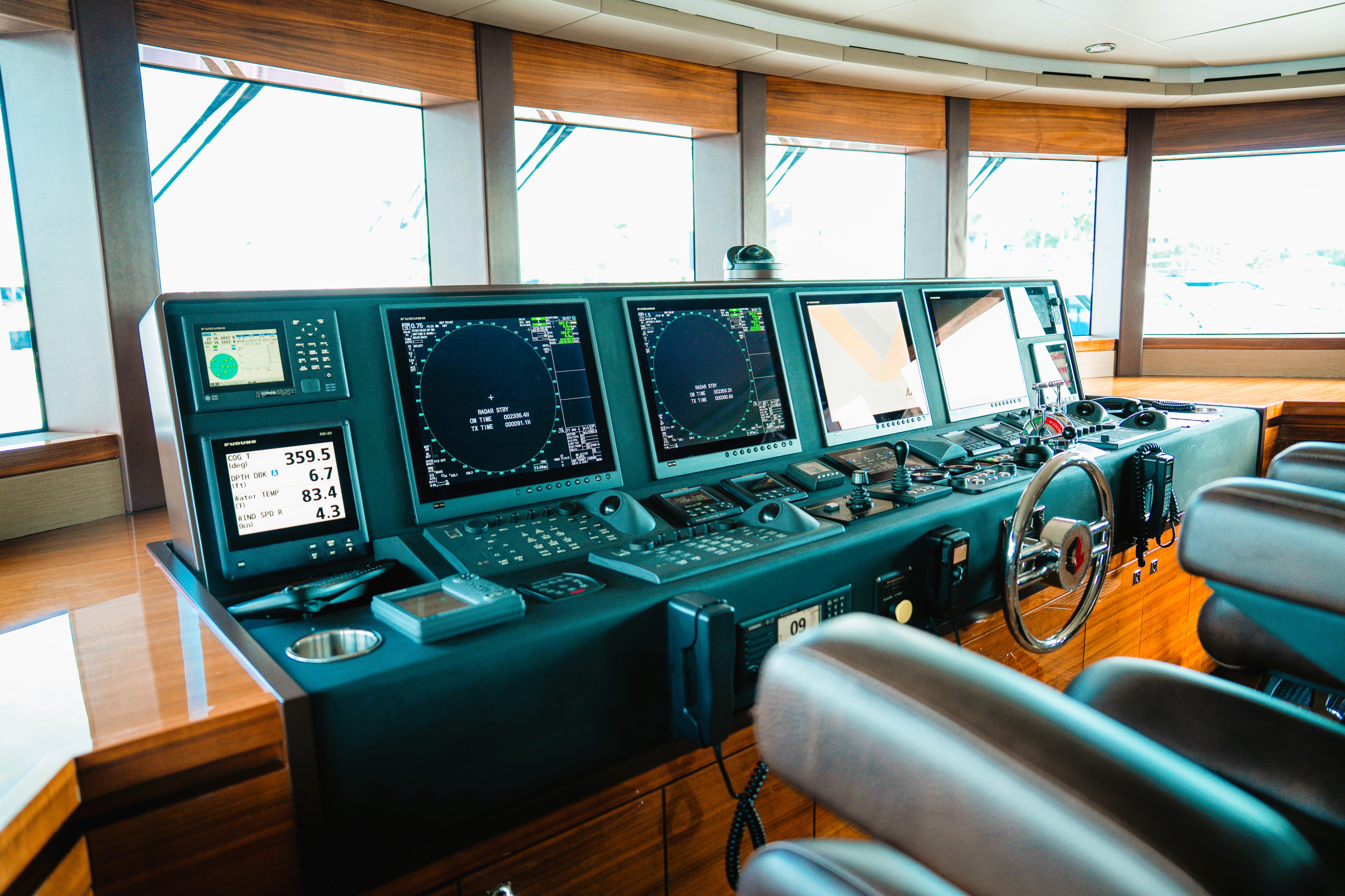 CLYachts 568 radiate pilothouse