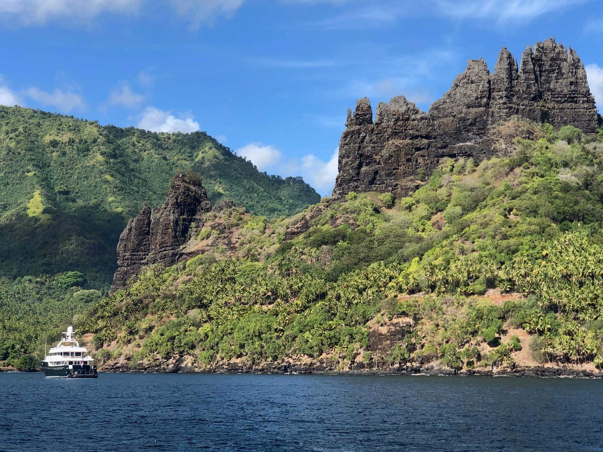 Best Explorer Yacht Cheoy Lee Dorothea III in the Marquesas